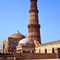 Qutub Minar Fondos